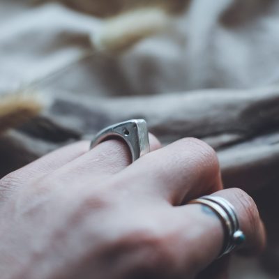 Ash - Contemporary Point Ring