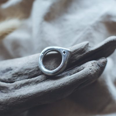 Ash - Contemporary Point Ring
