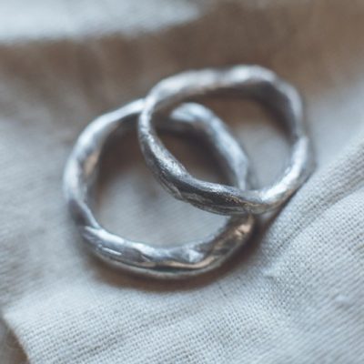 Niobe - Organic Molten Ring Set