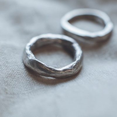 Niobe - Organic Molten Ring Set