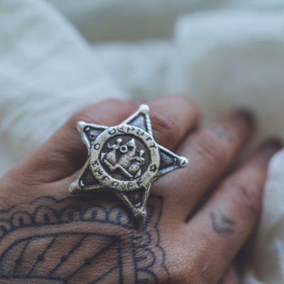 Sienna - Statement Sheriff Badge Ring
