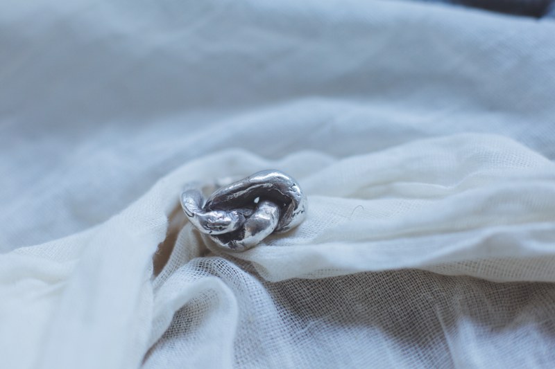 Ione - Chunky Lovers Knot Ring - Image 2